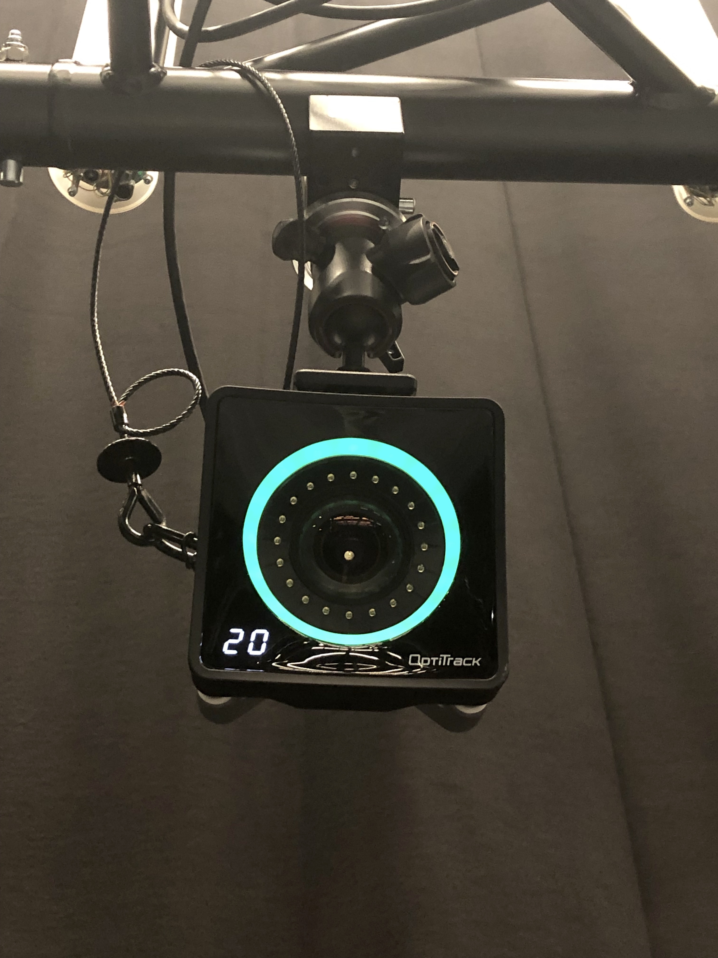  Camera indicating completed wanding with green LED